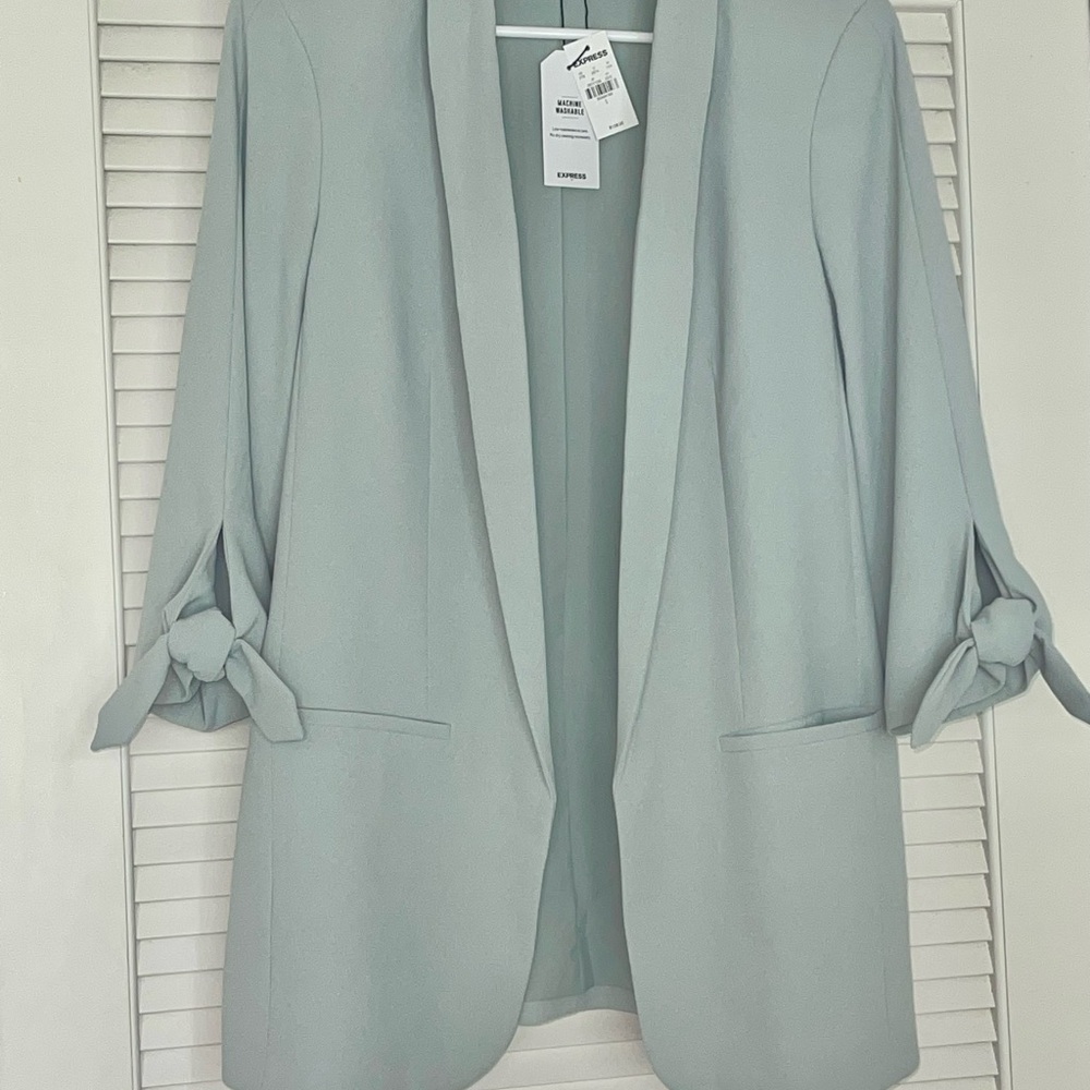 Elegant Mint Colored Women's Blazer